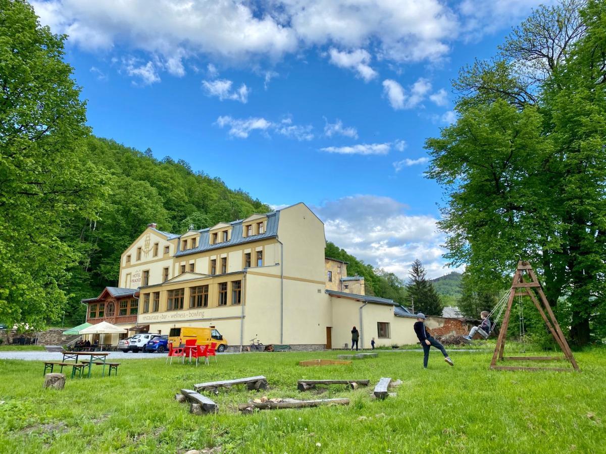 Hotel Praded Thamm Zlaté Hory Exterior foto